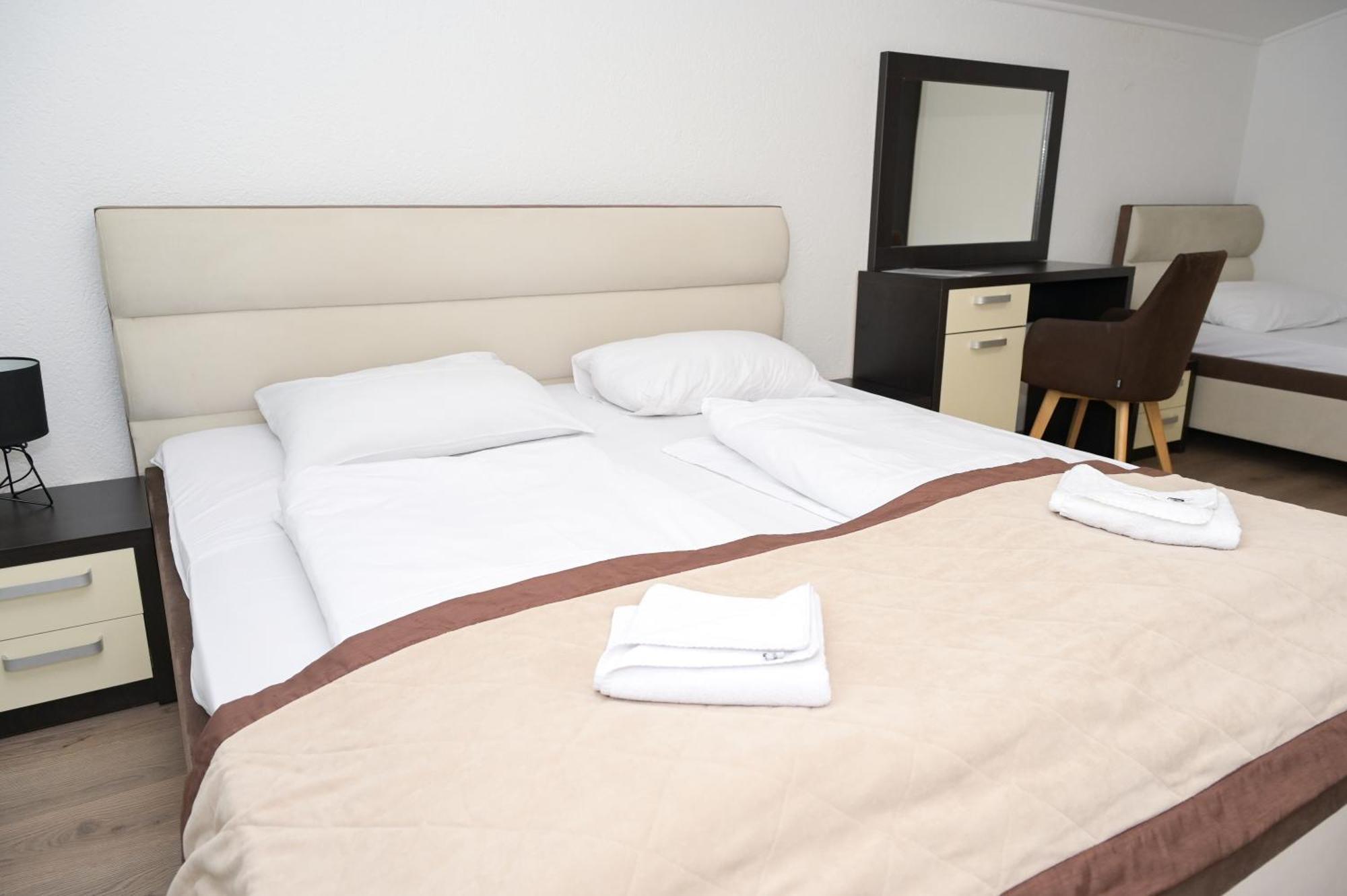 Motel Plaza Jajce Bagian luar foto