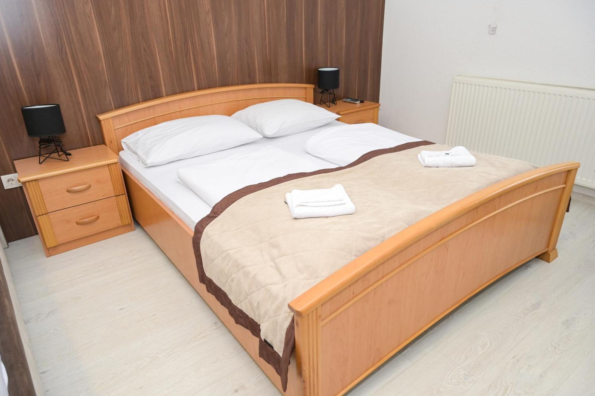 Motel Plaza Jajce Bagian luar foto