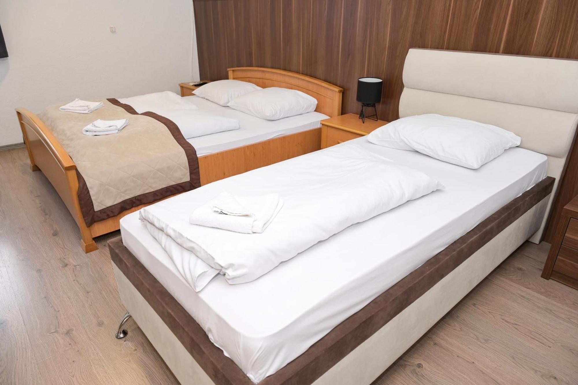 Motel Plaza Jajce Bagian luar foto