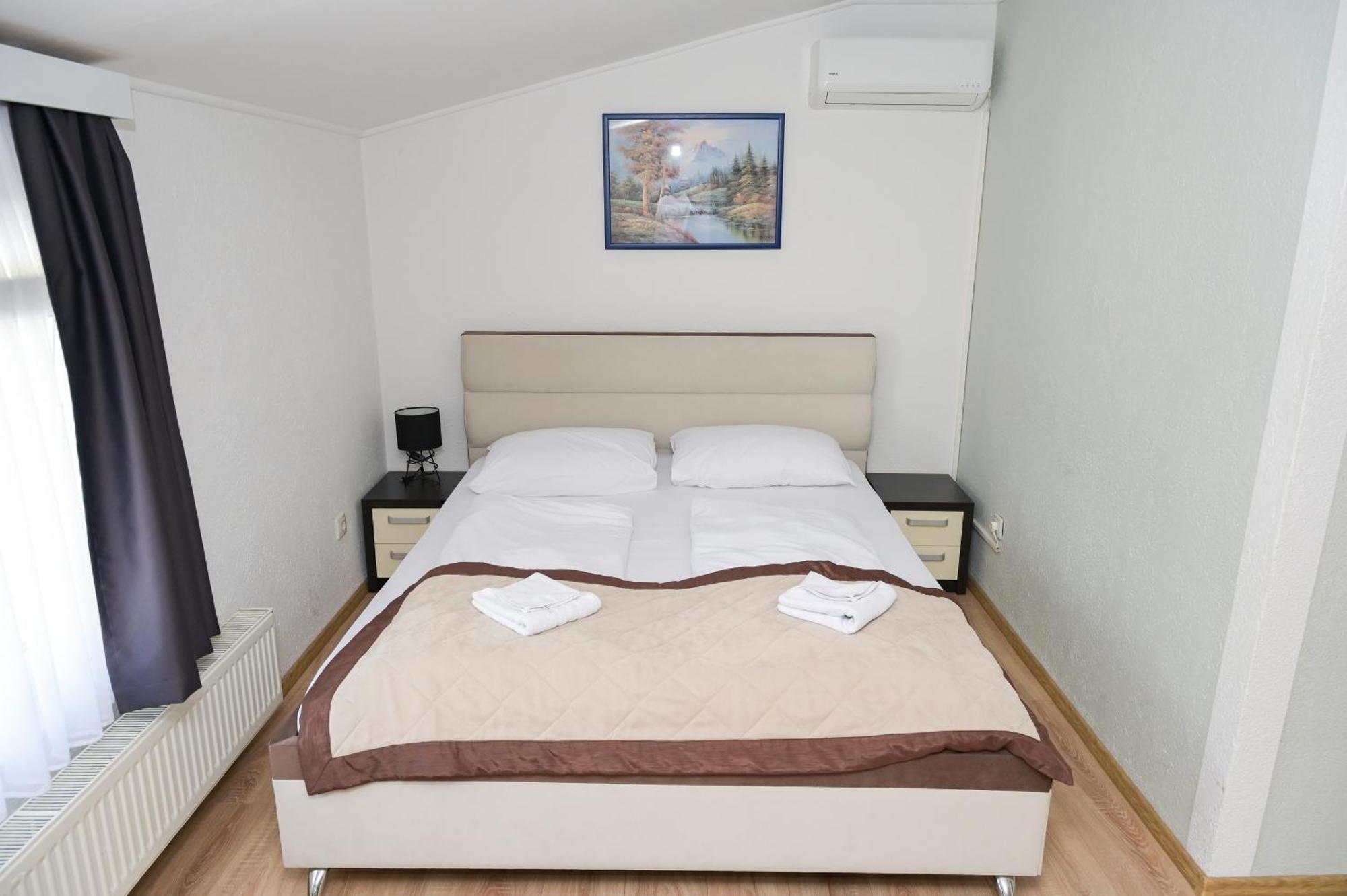 Motel Plaza Jajce Bagian luar foto